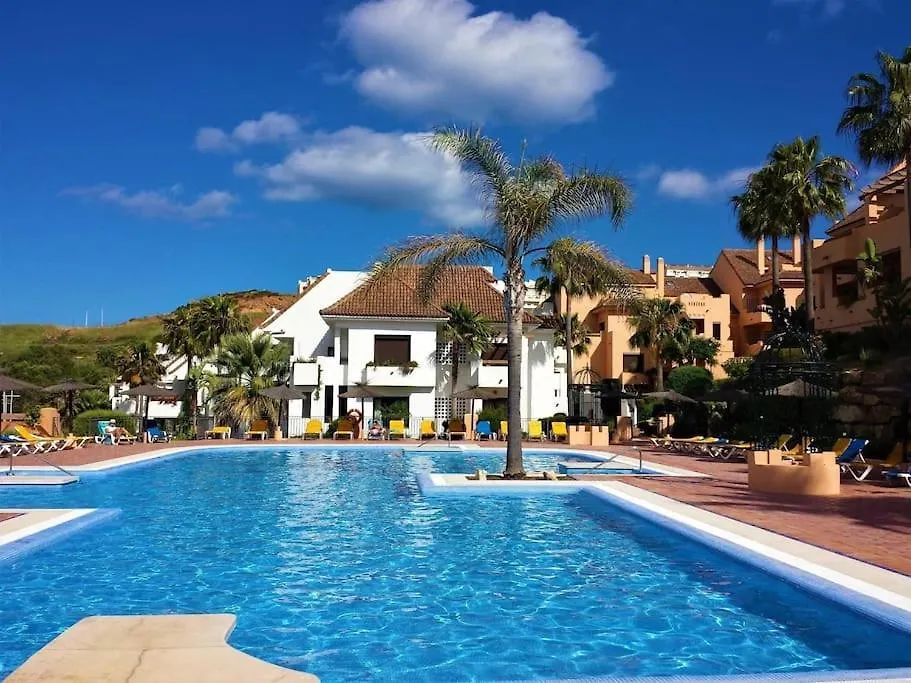 Duquesa 2 Bed With Sea And Golf Views And 5 Pools Apartman Manilva 0*,