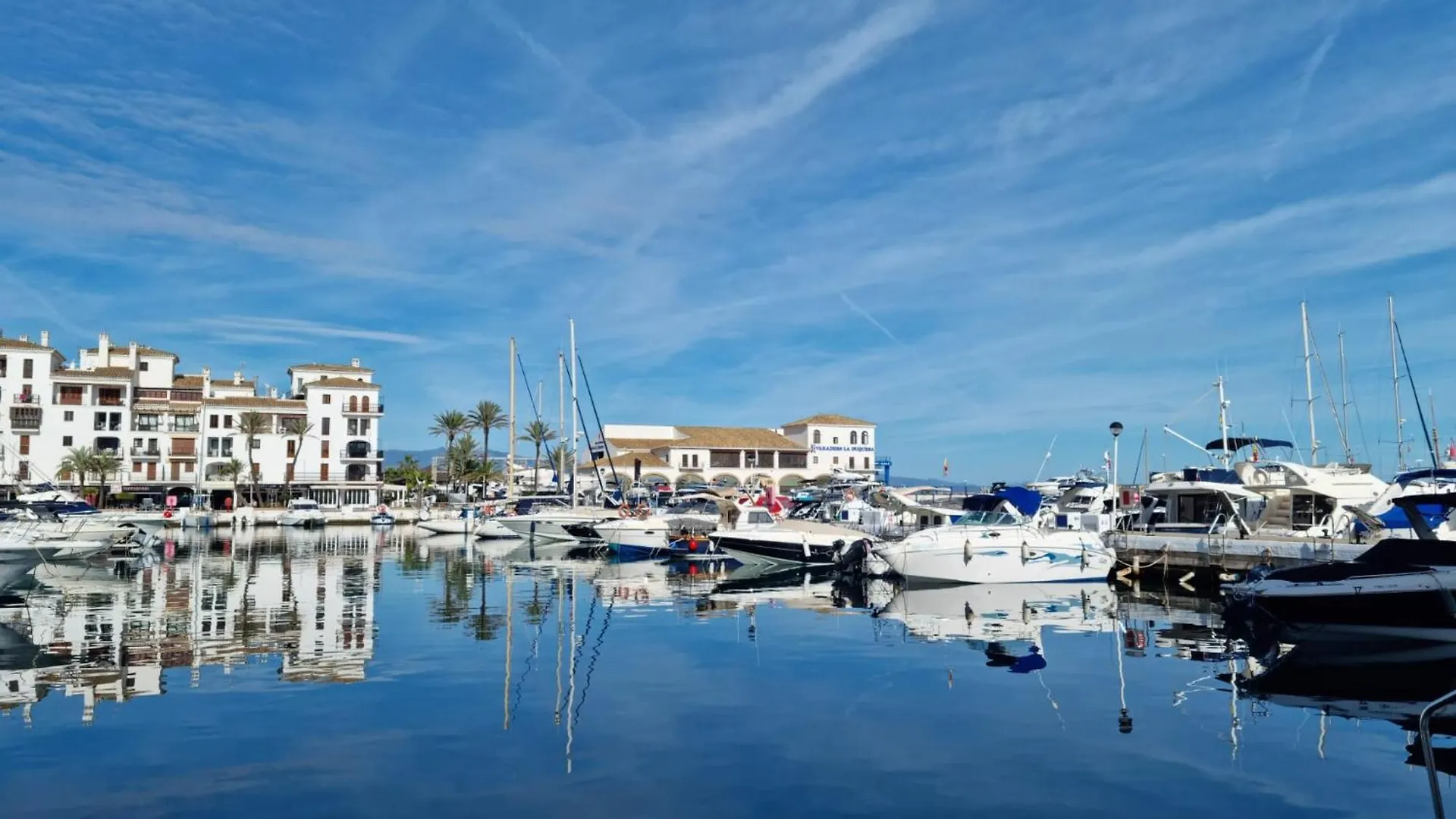 Duquesa 2 Bed With Sea And Golf Views And 5 Pools Apartment Manilva 0*,  Spain