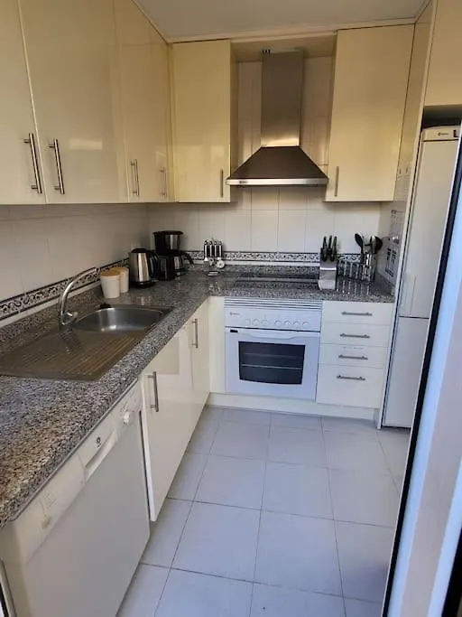 Duquesa 2 Bed With Sea And Golf Views And 5 Pools Daire Manilva İspanya