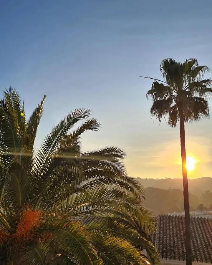 Duquesa 2 Bed With Sea And Golf Views And 5 Pools Daire Manilva 0*,  İspanya
